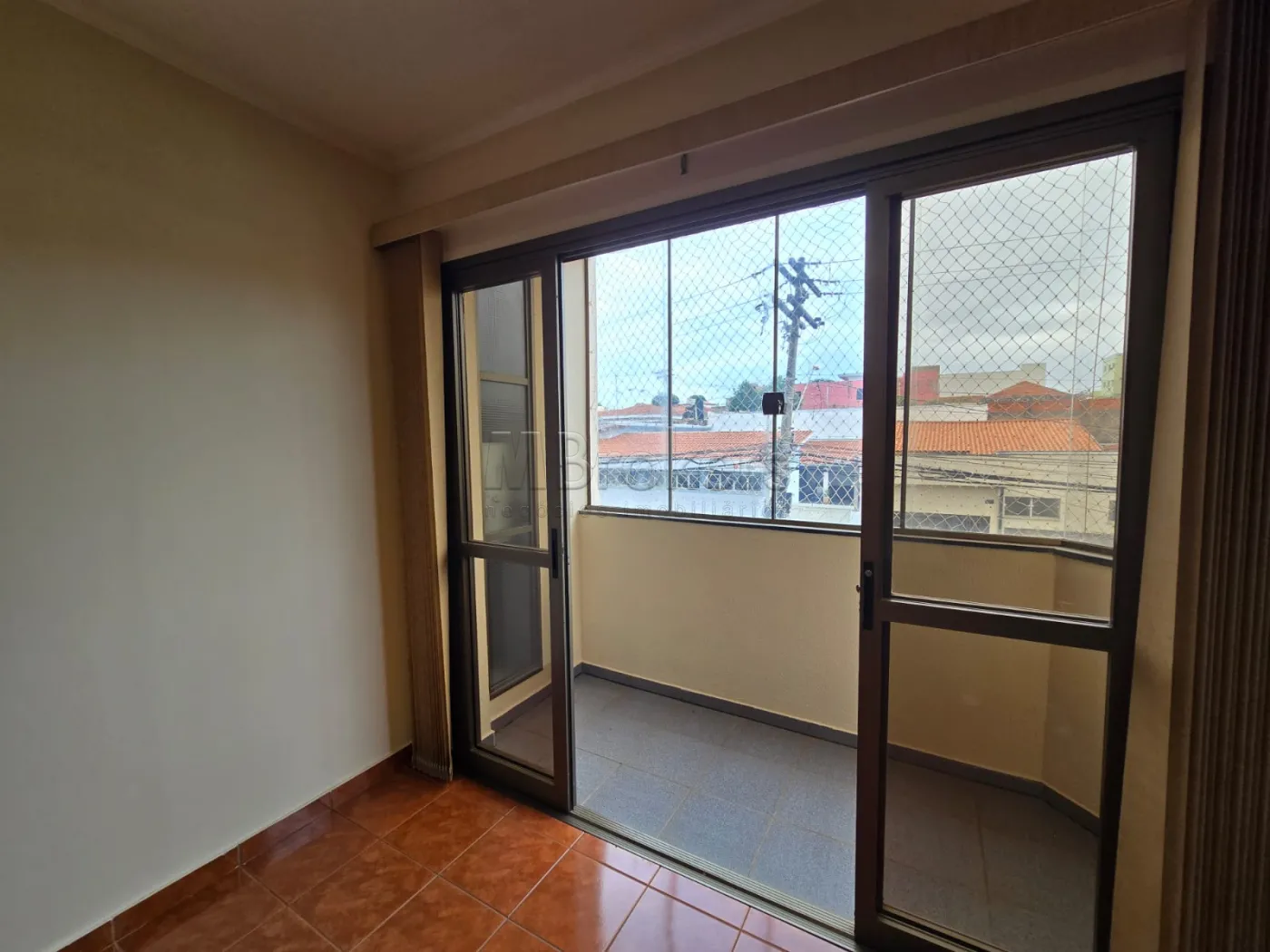 APARTAMENTO, 3 qtos (1 st).